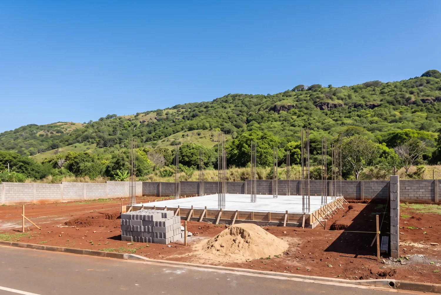La dalle coulée, les aciers en attente